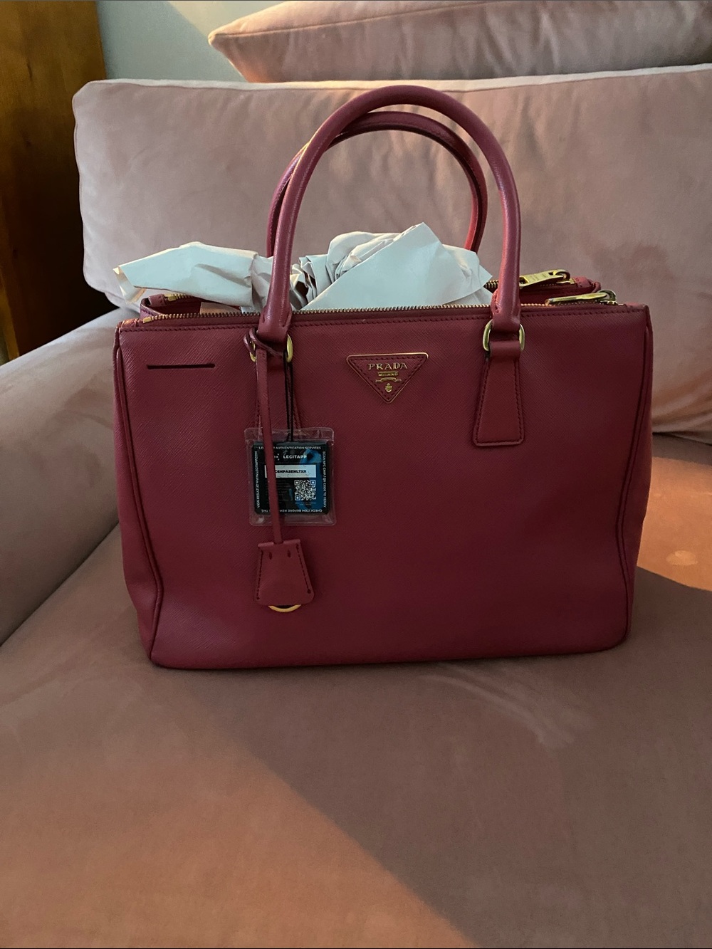 Pre Owned Prada Galleria small Saffiano leather bag in Raspberry Pink